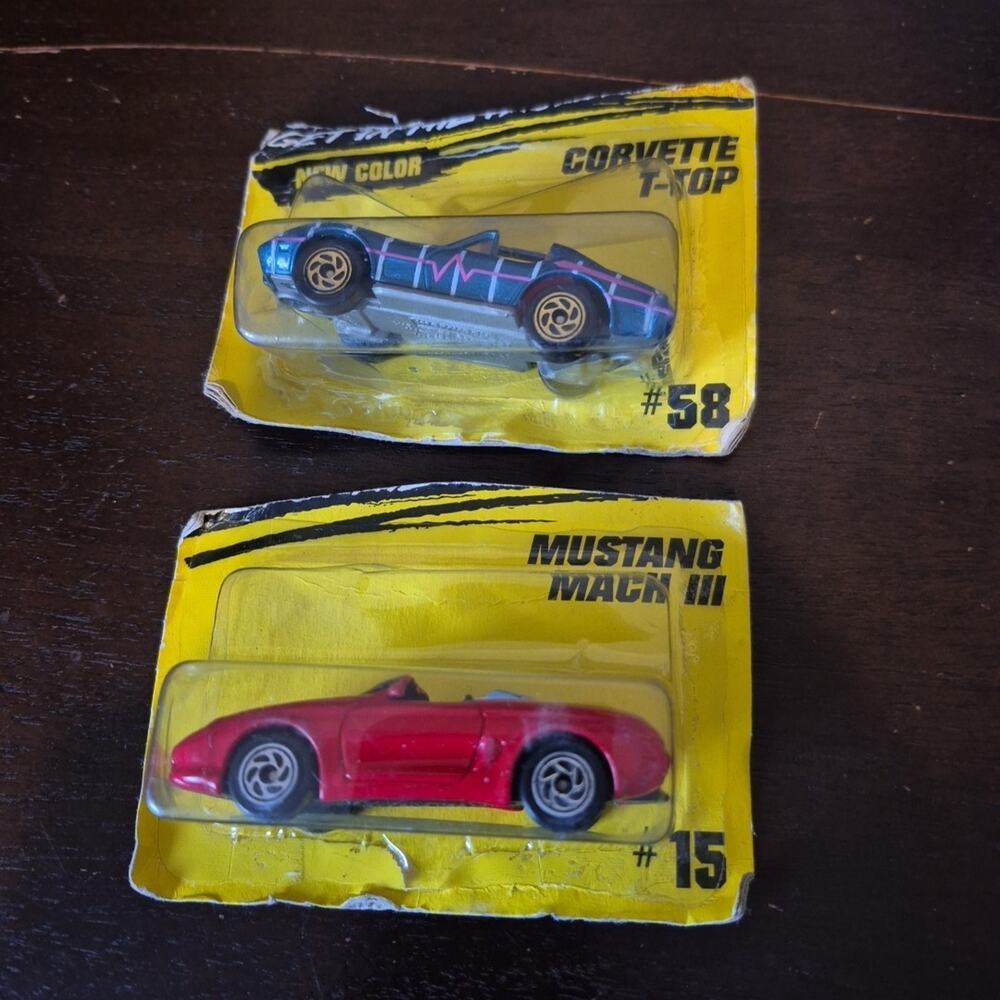 Matchbox Corvette T Top #58 Mustang Mach III #15 Cars 90s 1994 Toys Collectible